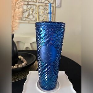 Like new Starbucks tumbler